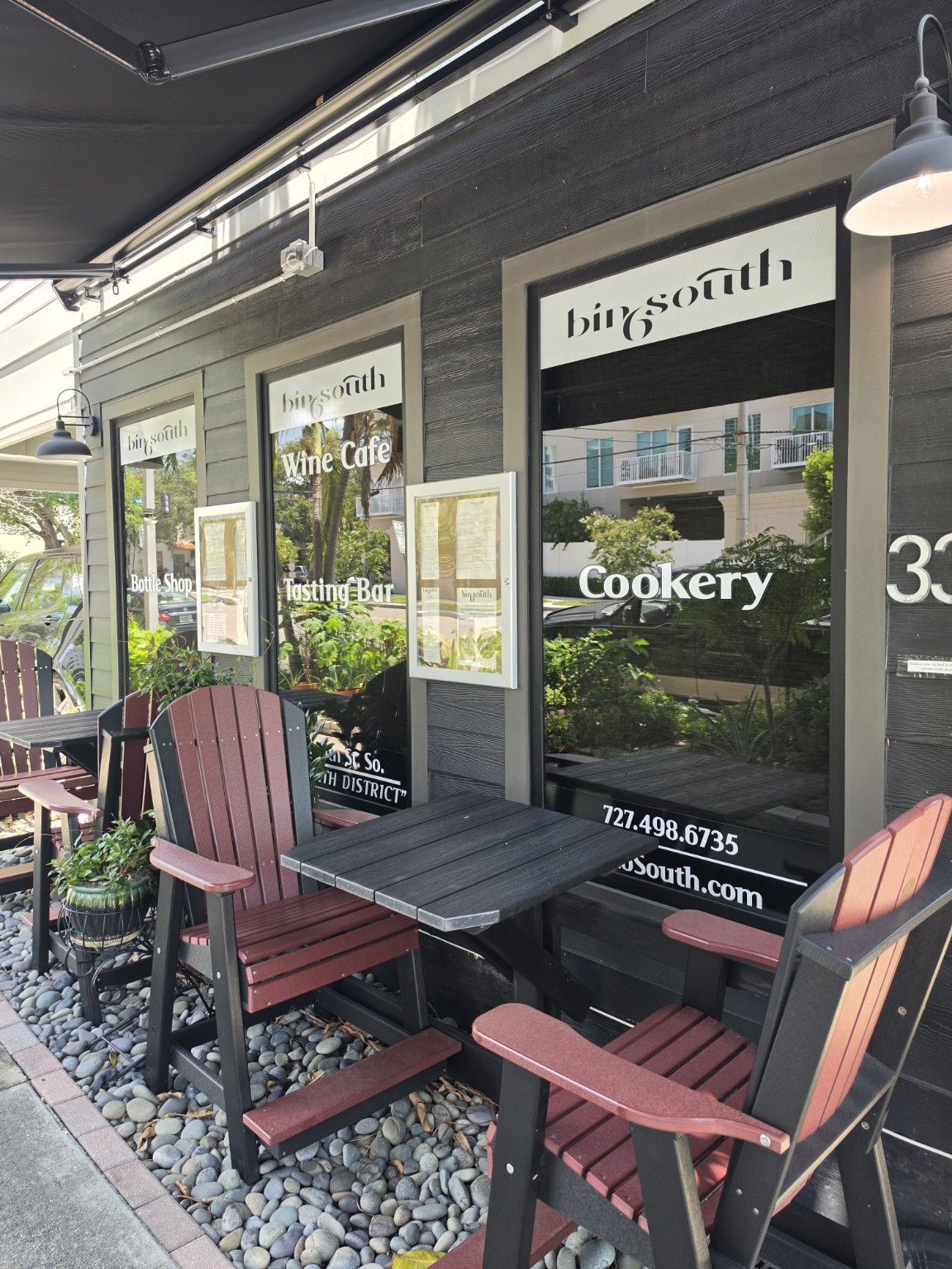 Restaurant storefront glass cleaned by Glass Glow