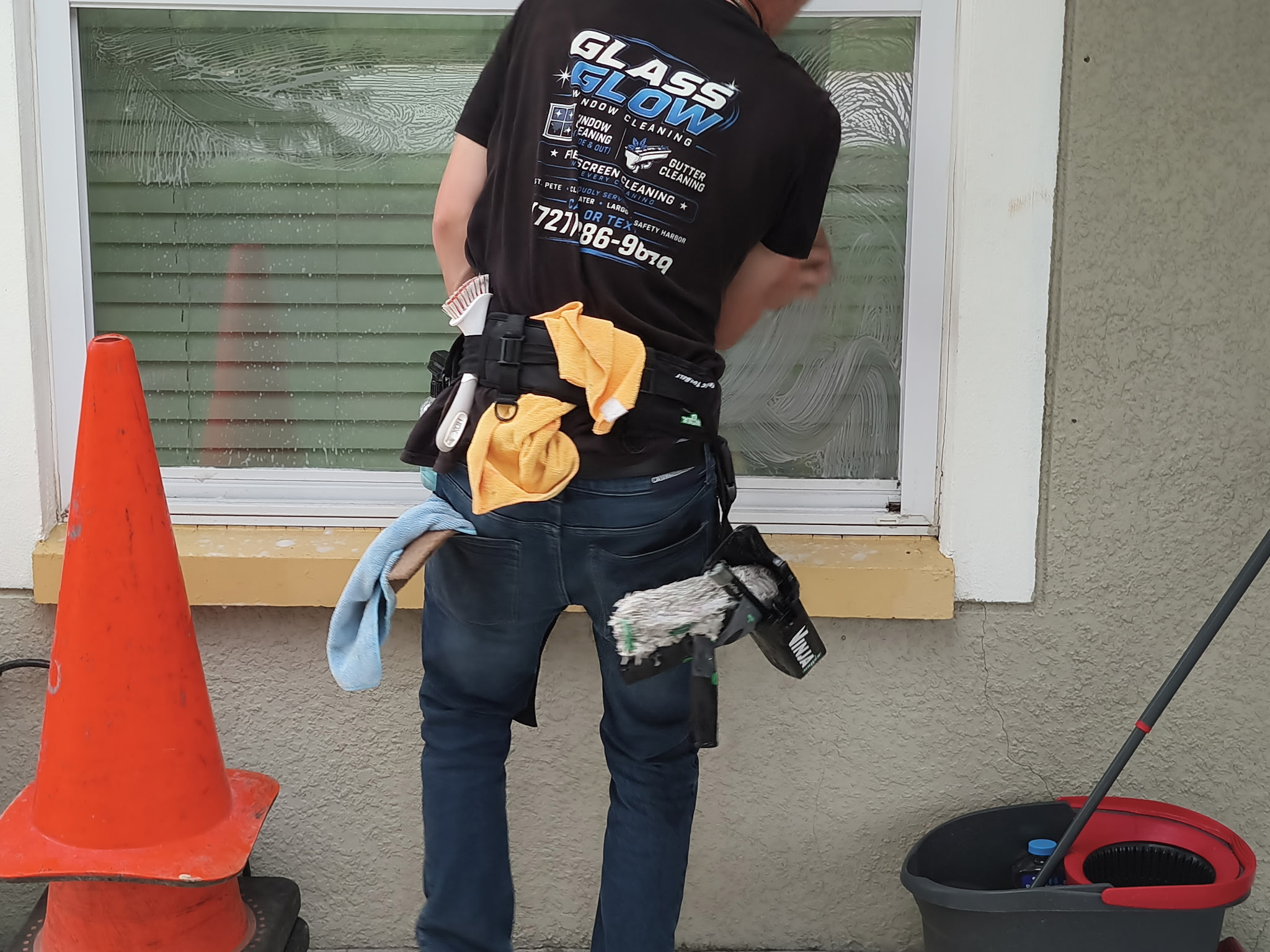 Member window cleaning service